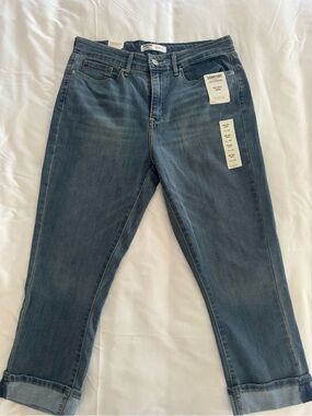 Women's Signature by Levi Strauss Blue Denim Jeans - Classic Crop